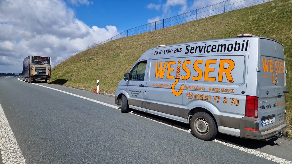Abschleppdienst Pannenhilfe Bergungsdienst Servicemobil Weisser Olsberg  Arnberg Sundern PKW LKW BUS